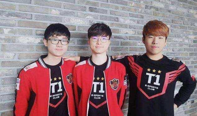 马丁内斯突 马丁内斯突