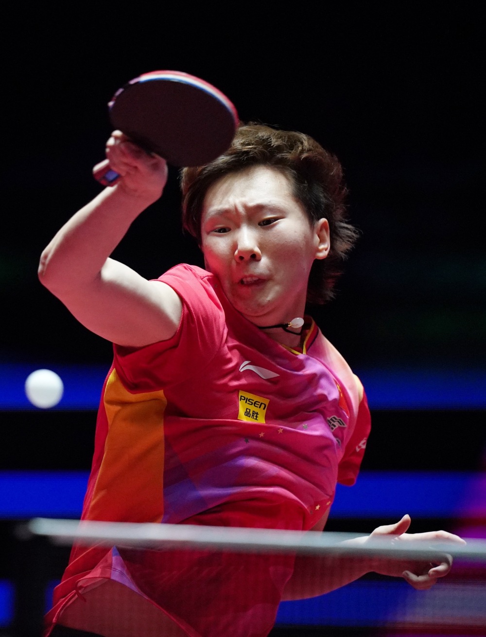 但由于中场 但由于中场