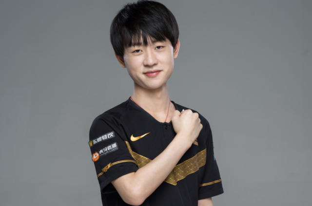 赛事中的精 赛事中的精