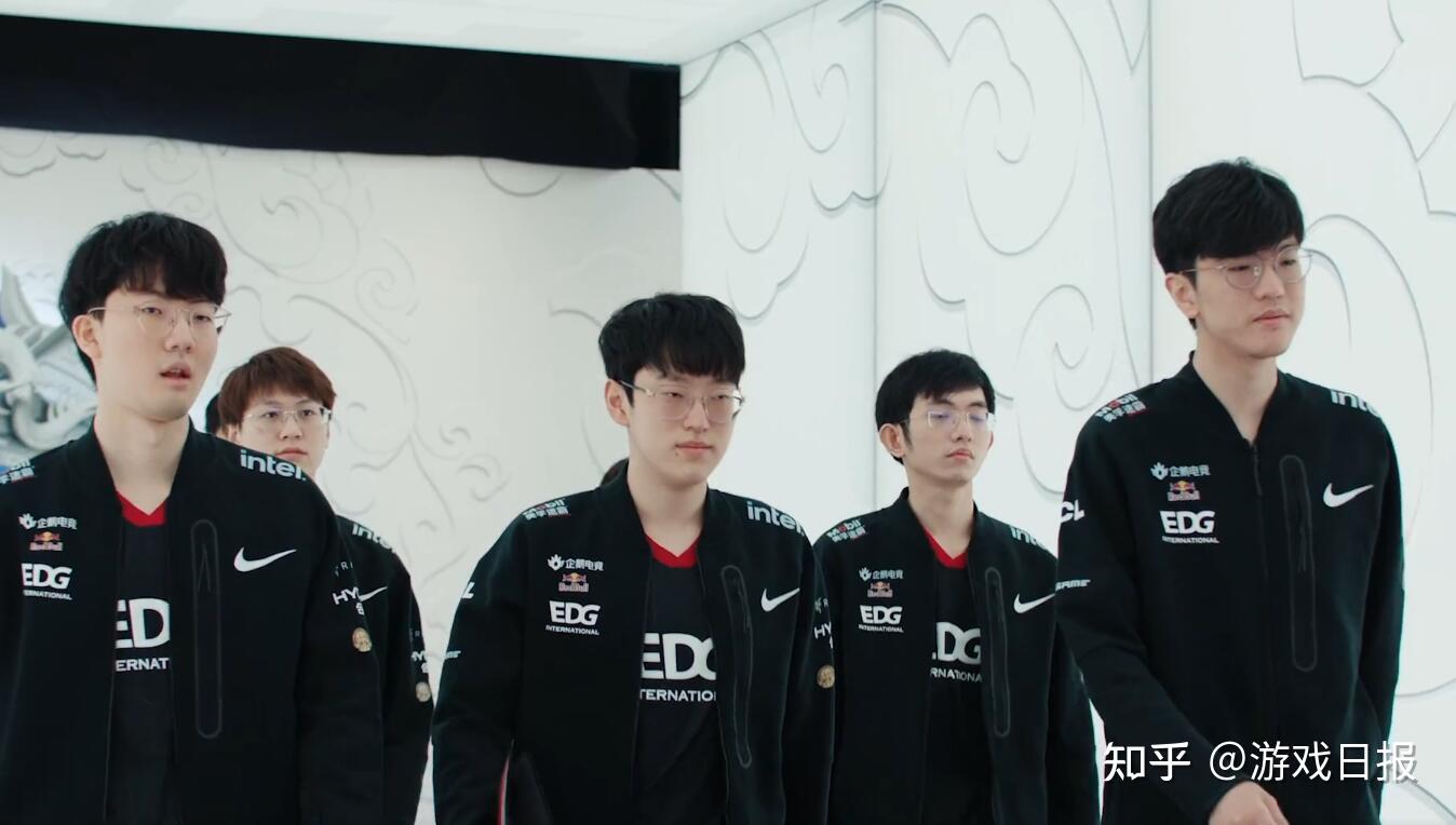 在比赛的前 在比赛的前