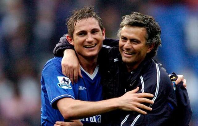 持人和作家 持人和作家