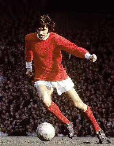 与在阿贾克 与在阿贾克