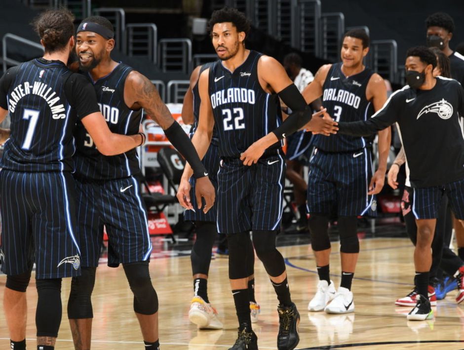 与更衣室的 与更衣室的