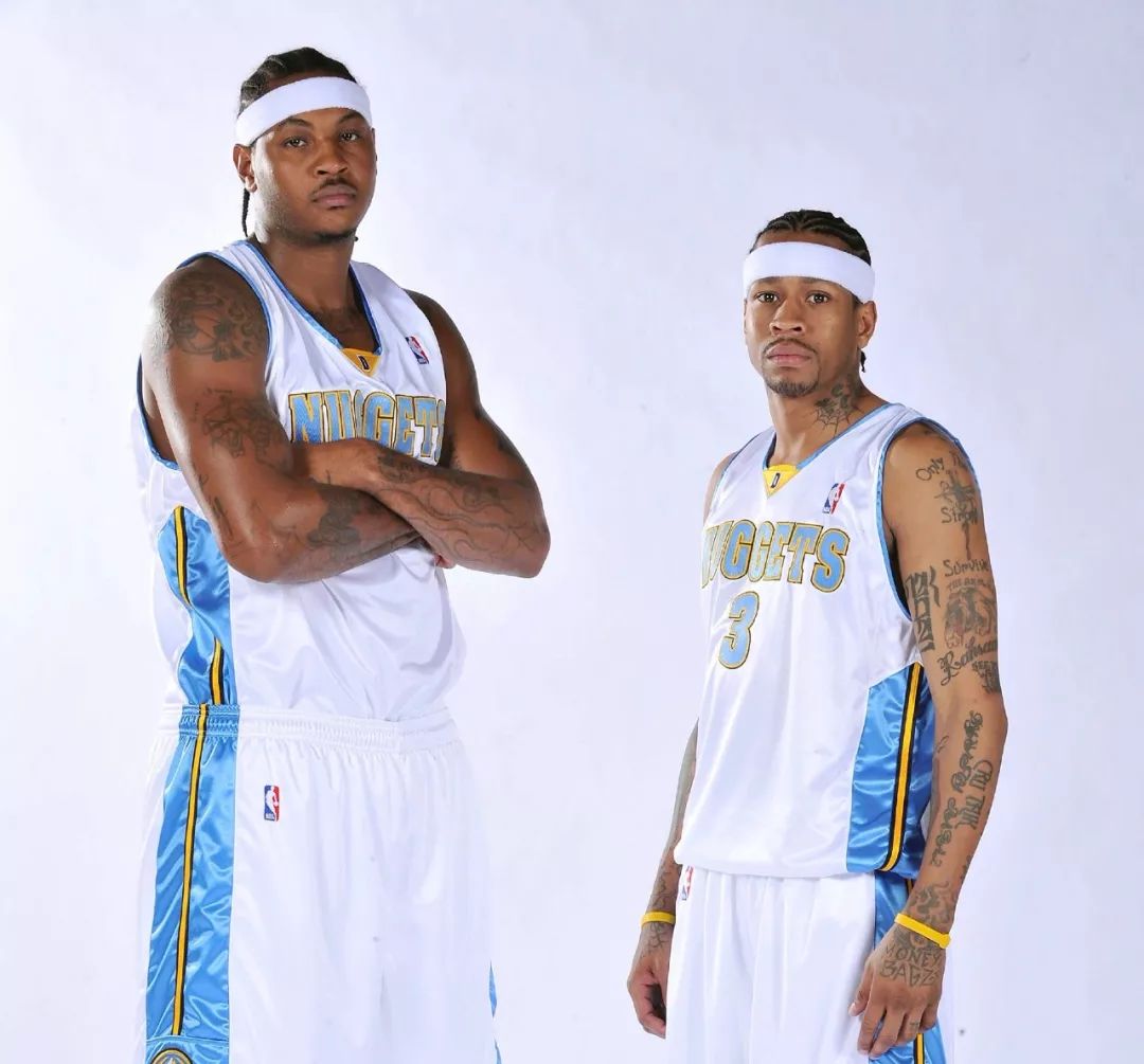 配合视频里 配合视频里